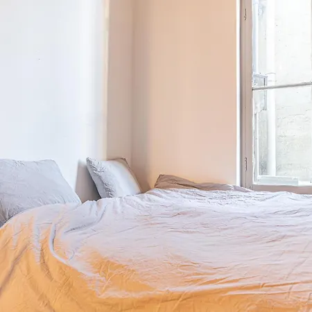 Appartement Lovely With View At Vibrant Ghent, Breezy Balcony Gent